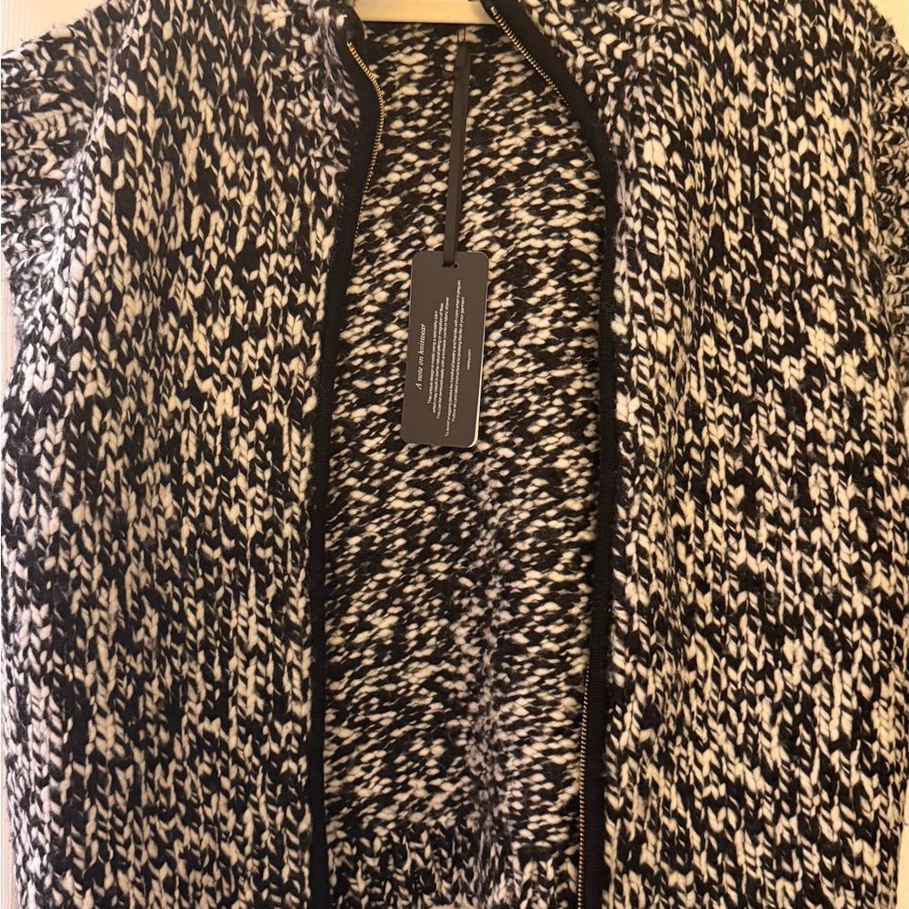 Varley Black and White Knit Vest XL